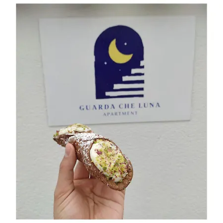 Guarda Che Luna *