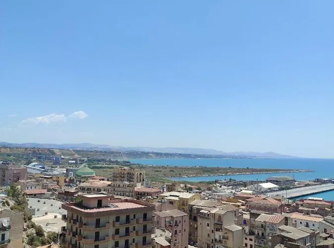 Guarda Che Luna Séjour à la campagne Porto Empedocle